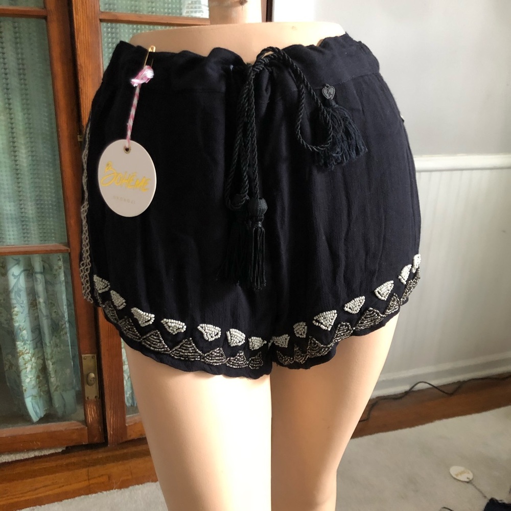 Z&L Europe Shorts